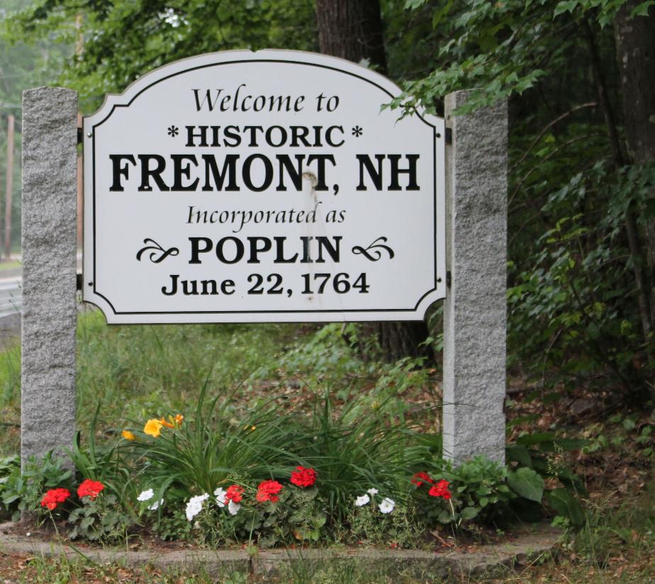 Fremont (Poplin) New Hampshire Town Welcome Sign